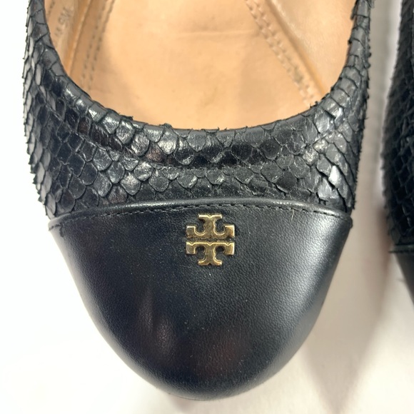 Tory Burch Sz 9 Black Cap Toe Leather Snake Skin Print Ballet Scrunch Back Flats - Picture 2 of 12